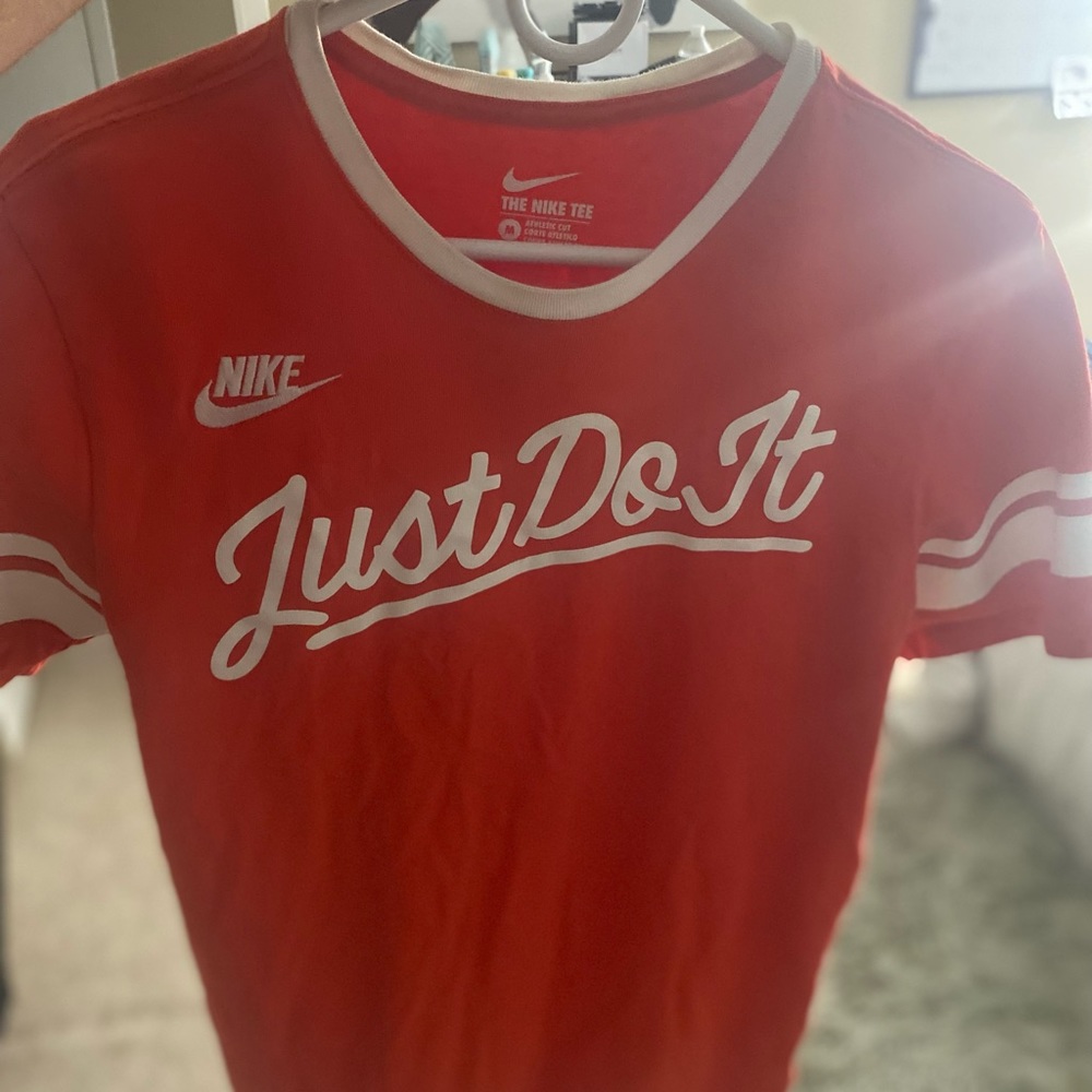Nike sportswear T shirt